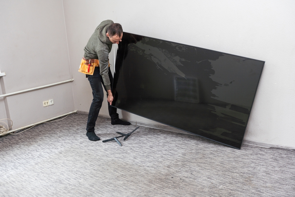 How to Demount (Remove) an LED TV Safely