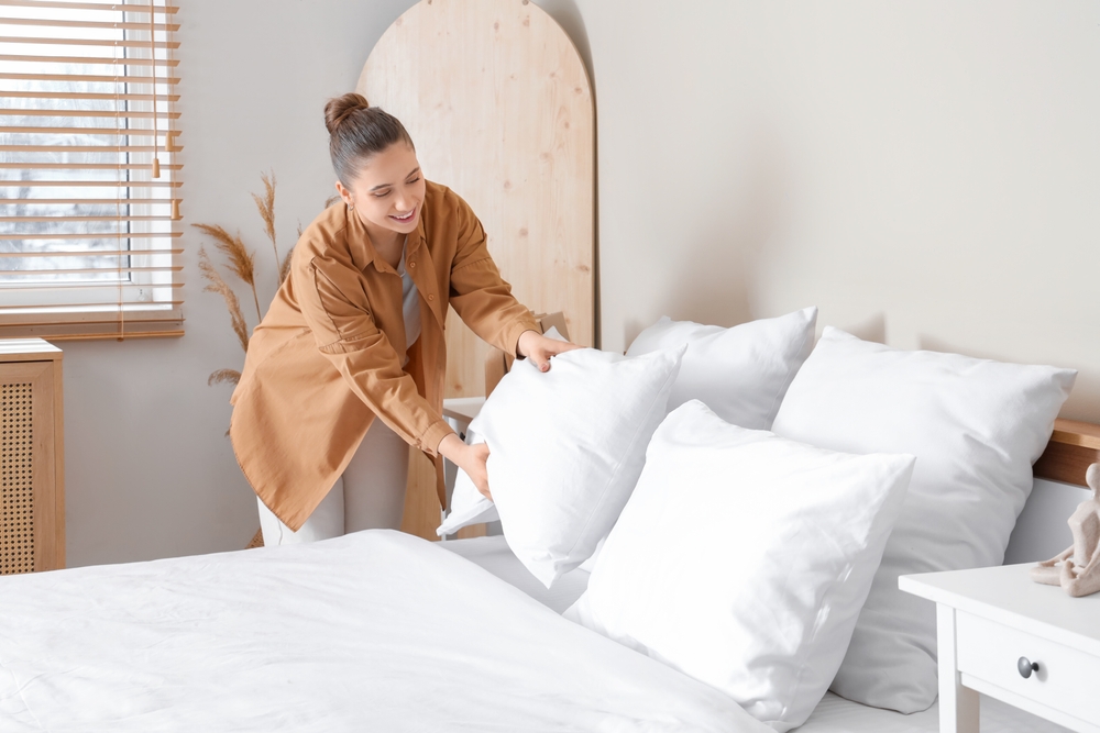 Fluff and Arrange Pillows